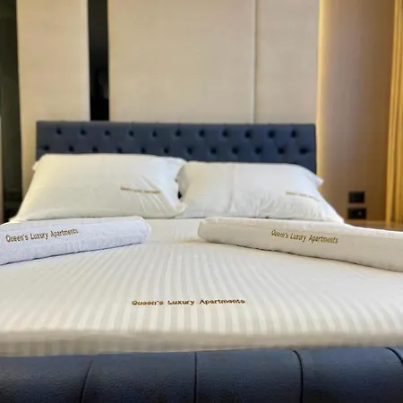 Queens Luxury Apartment *