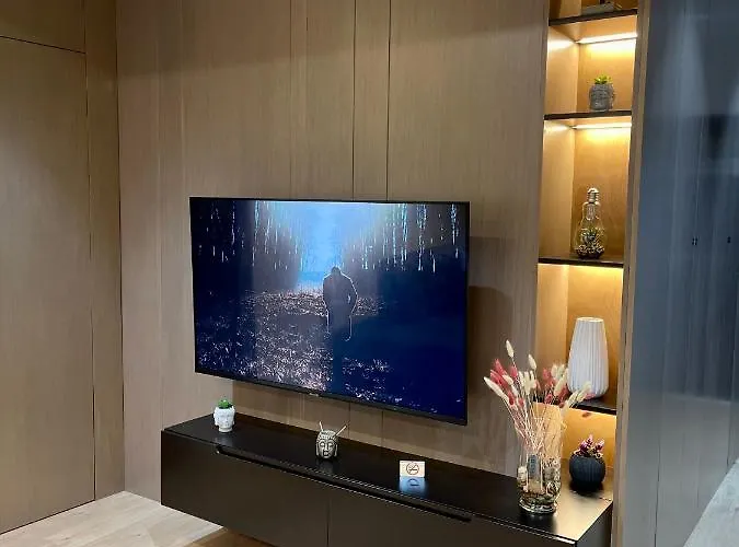 Queens Luxury * Tirana
