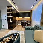 Queens Luxury