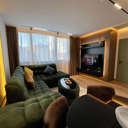Queens Luxury Appartement Tirana