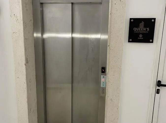 Queens Luxury Appartement *