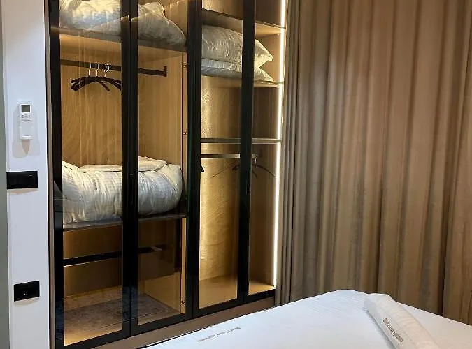 아파트 Queens Luxury *