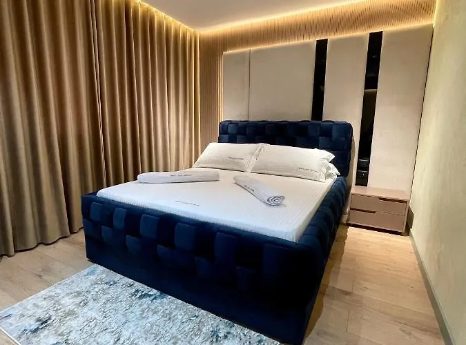 아파트 Queens Luxury